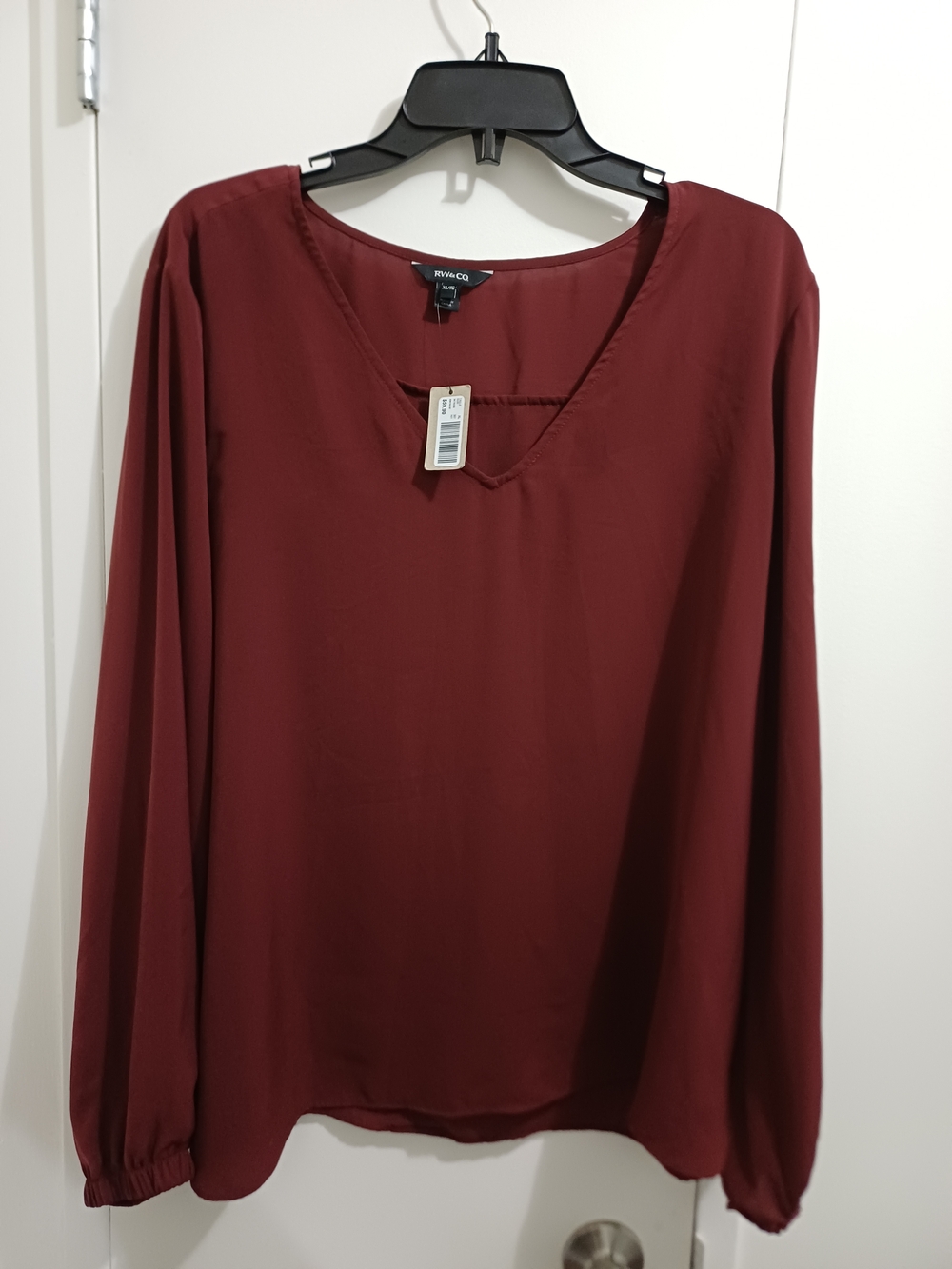 NWT RW&Co Bordo Burgundy Long-Sleeve V-Neck Women's Blouse in XL